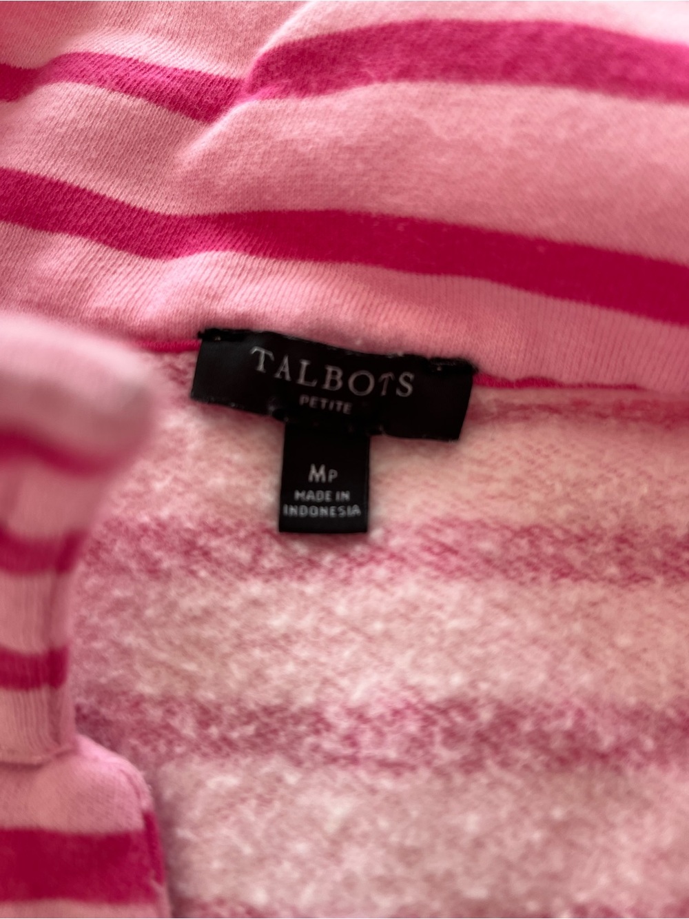 Pink pullover - Picture 2 of 2